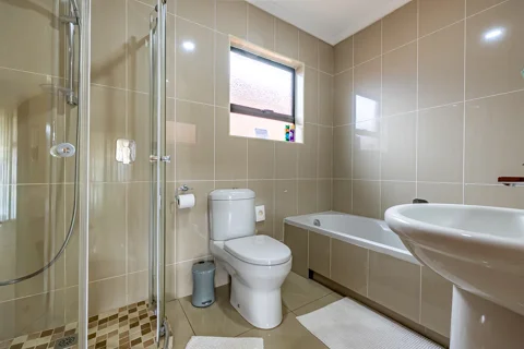 Weaver Room | The Aviary 1 Complex | Botleng Guest House