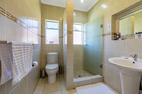 Machache Room | The Mountains Complex | Botleng Guest House